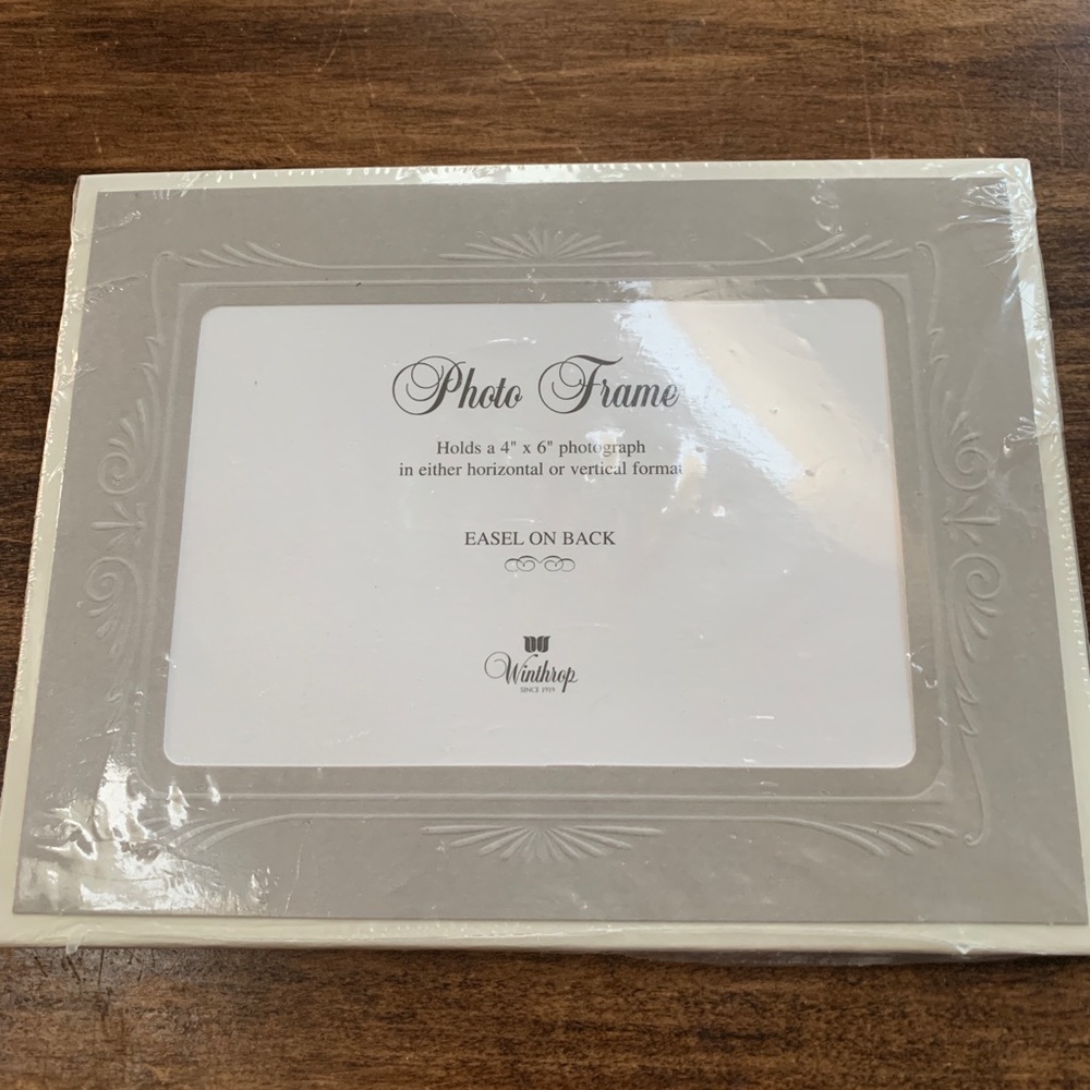 Free item: picture photo frame